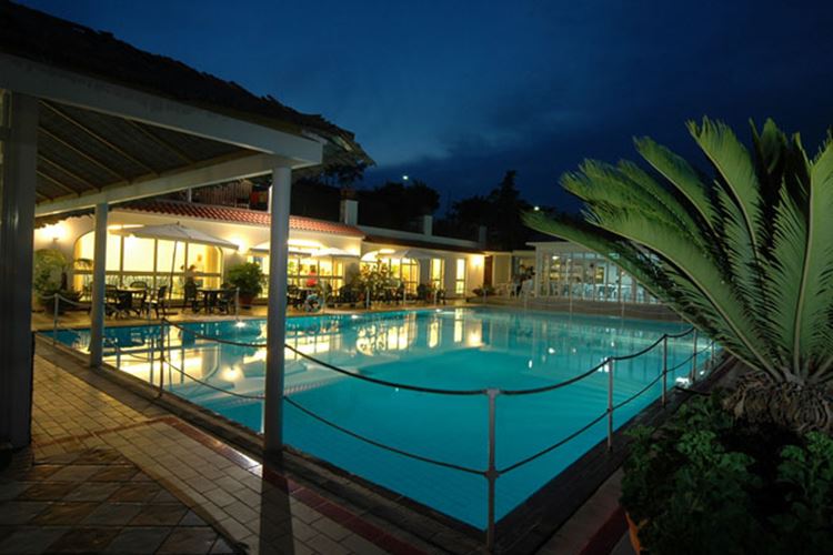 Parco Cartaromana - venkovní bazén