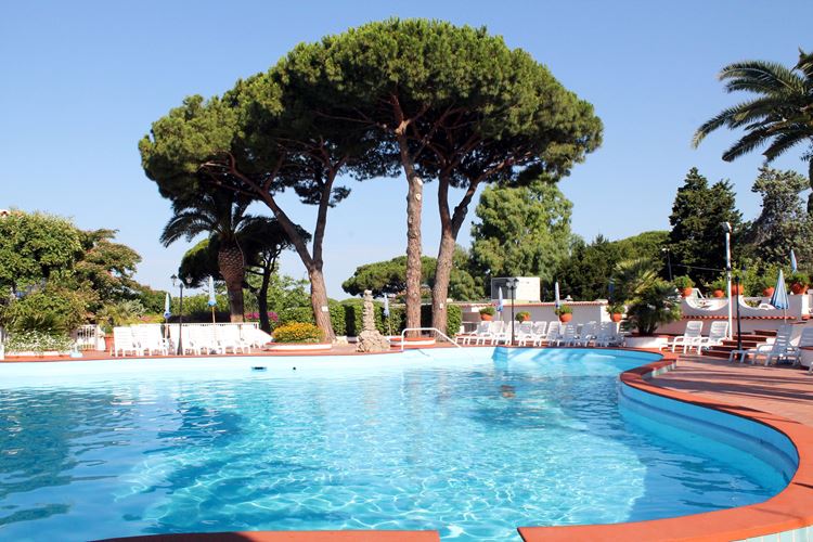 ostrov ISCHIA, Itálie - hotelový komplex TERME PARK IMPERIAL....