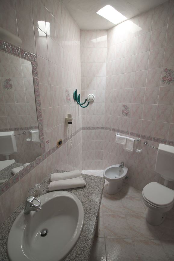 Jednolůžkový pokoj Standard - koupelna